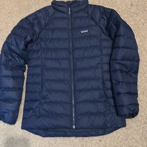 Youth coat fits like women’s xs